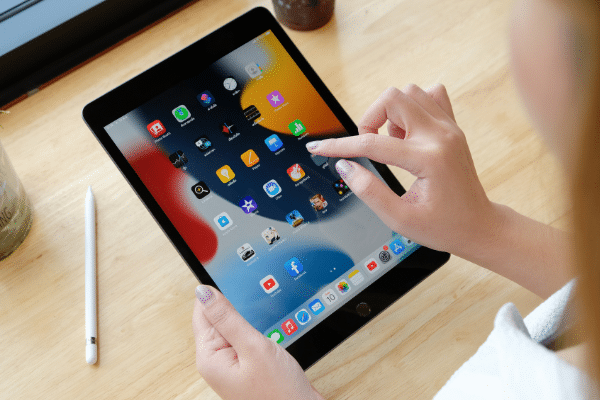 iPad (Giveaway) (1)